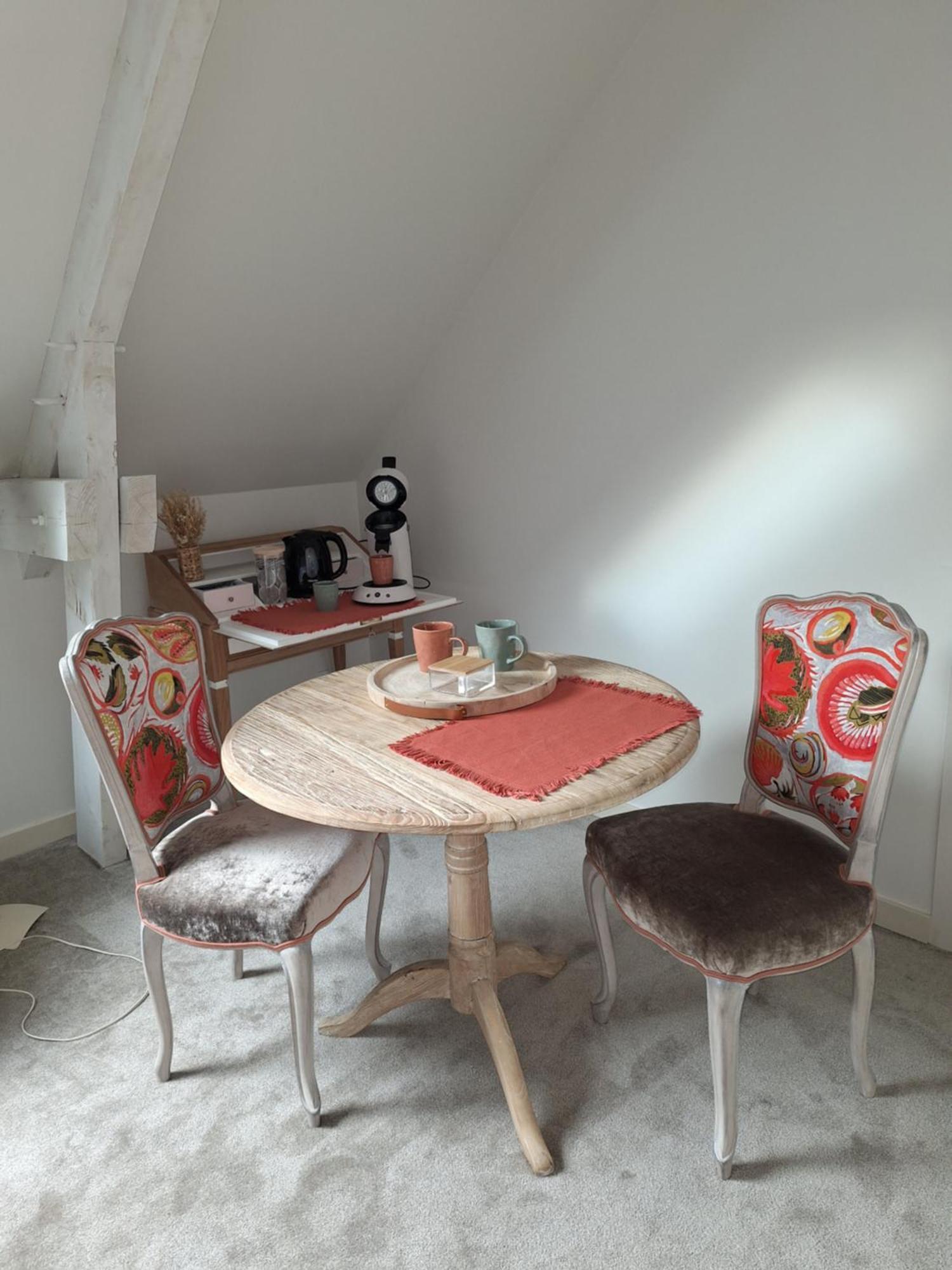 Malville La Chambre Mademoiselle Causeuse מראה חיצוני תמונה